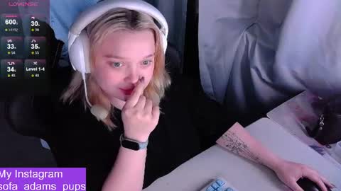 Snapshot of _sofia_adam_ chatting on 06.24.26 pups online show from 06.24.26