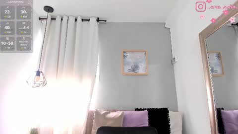 Snapshot of _sofia_cruz chatting on 06.16.26 640 200 online show from 06.16.26