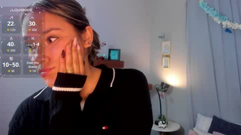 Sophie  online show from 04.21.26