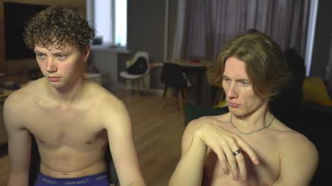 Snapshot of _sopranos_ chatting on 02.06.25 OLIVERpvt is open online show from 02.06.25