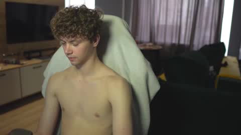 Snapshot of _sopranos_ chatting on 02.20.25 OLIVERpvt is open online show from 02.20.25