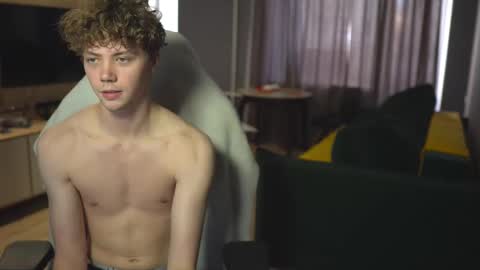 Snapshot of _sopranos_ chatting on 02.22.25 OLIVERpvt is open online show from 02.22.25