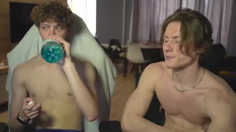 Snapshot of _sopranos_ chatting on 02.28.25 OLIVERpvt is open online show from 02.28.25