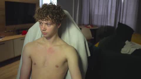 Snapshot of _sopranos_ chatting on 03.06.25 OLIVERpvt is open online show from 03.06.25