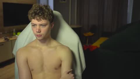 Snapshot of _sopranos_ chatting on 11.13.25 OLIVERpvt is open online show from 11.13.25