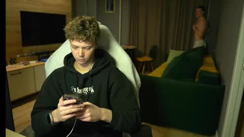 Snapshot of _sopranos_ chatting on 11.25.25 OLIVERpvt is open online show from 11.25.25