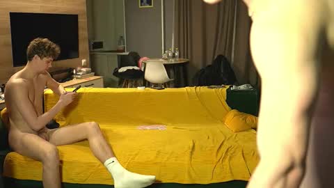 Snapshot of _sopranos_ chatting on 12.20.25 OLIVERpvt is open online show from 12.20.25