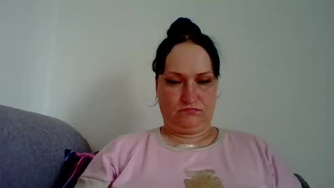 Snapshot of _squirty_pussyyy_ chatting on 07.16.26 Melisa online show from 07.16.26