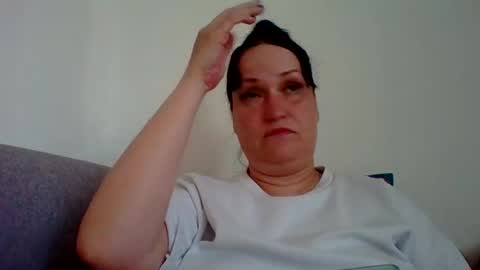 Snapshot of _squirty_pussyyy_ chatting on 07.17.26 Melisa online show from 07.17.26