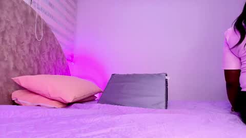 Snapshot of _ssusy_ chatting on 11.20.25 susy online show from 11.20.25