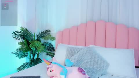 Snapshot of _stephany_lee chatting on 12.18.25 Steff online show from 12.18.25