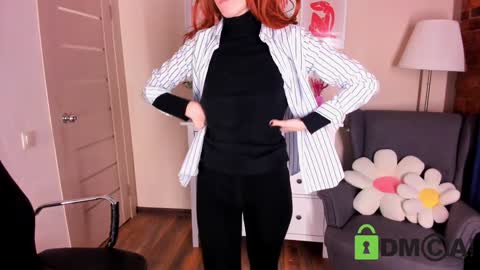 Snapshot of _suunbeam_ chatting on 12.30.24 Sun online show from 12.30.24