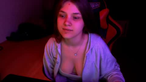 Mari online show from 04.30.26