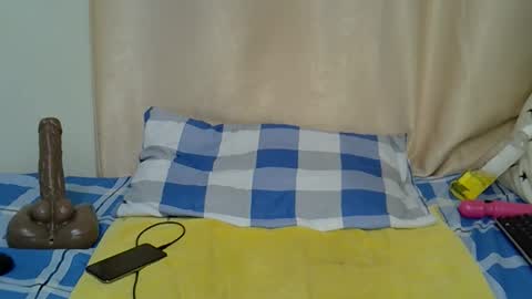 Snapshot of _sweetums chatting on 01.10.26 Rosy Steph online show from 01.10.26