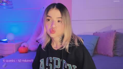 _tammarra_ online show from 11.10.25