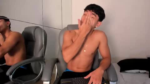 Snapshot of _taylorblack chatting on 03.07.26 _taylorblack online show from 03.07.26