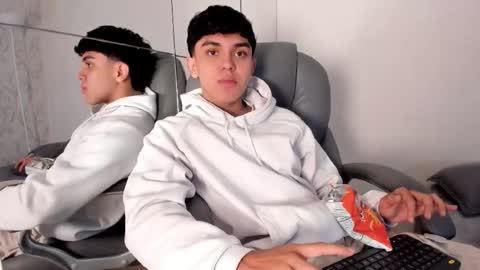 Snapshot of _taylorblack chatting on 03.16.26 _taylorblack online show from 03.16.26