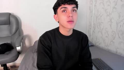 Snapshot of _taylorblack chatting on 03.18.26 _taylorblack online show from 03.18.26