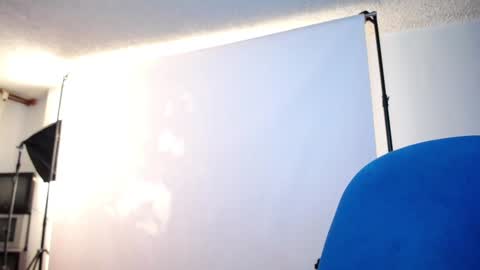 Snapshot of _the_dark_side_of_the_moon_ chatting on 01.09.25 _the_dark_side_of_the_moon_ online show from 01.09.25