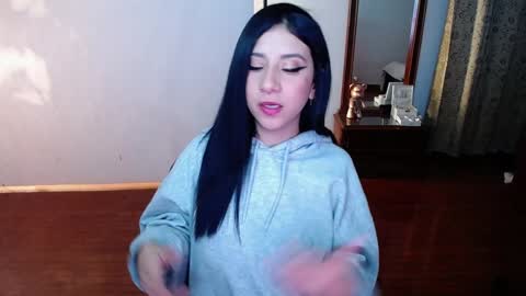 Snapshot of _the_dark_side_of_the_moon_ chatting on 02.02.25 _the_dark_side_of_the_moon_ online show from 02.02.25