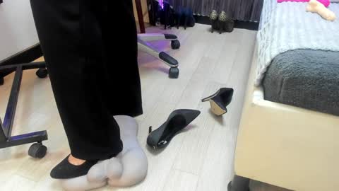 Snapshot of _tiffany_queen chatting on 01.22.25 Stefania online show from 01.22.25