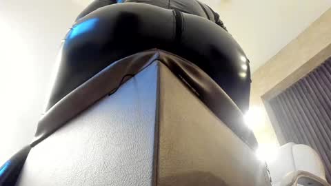 Snapshot of _tiffany_queen chatting on 02.04.25 Stefania online show from 02.04.25