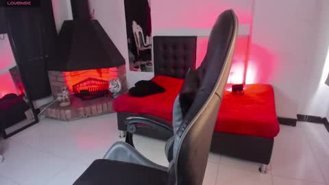 Tifany online show from 02.17.25