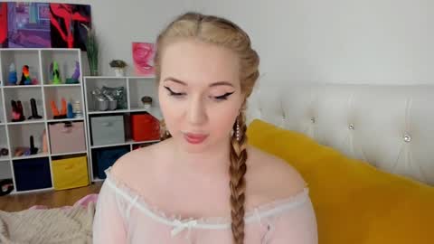 Snapshot of _timeless_paradox chatting on 02.23.26 LilyOpen Pvt online show from 02.23.26