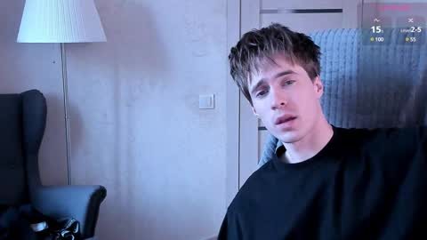 Snapshot of _tokyo_ghoul chatting on 01.18.25 _tokyo_ghoul online show from 01.18.25