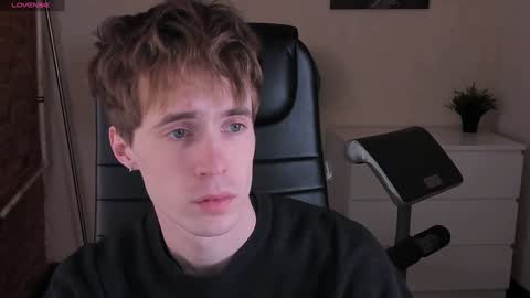 Snapshot of _tokyo_ghoul chatting on 01.24.25 _tokyo_ghoul online show from 01.24.25