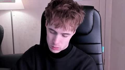 Snapshot of _tokyo_ghoul chatting on 03.02.25 _tokyo_ghoul online show from 03.02.25