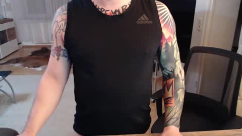 Snapshot of _trythis_ chatting on 12.16.25 _trythis_ online show from 12.16.25