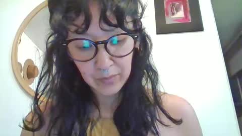 _tutti_frutti_ online show from 11.21.25