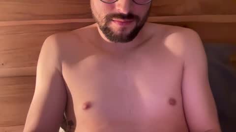 Snapshot of _ur_happy_meal chatting on 12.28.24 DJ online show from 12.28.24