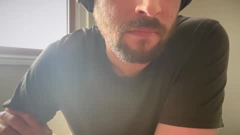 Snapshot of _ur_happy_meal chatting on 02.25.25 DJ online show from 02.25.25