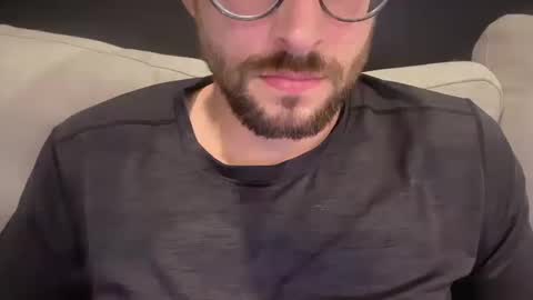 Snapshot of _ur_happy_meal chatting on 10.12.25 DJ online show from 10.12.25