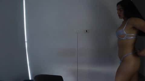 Anastasia Vahos online show from 01.30.25