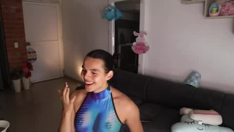 Anastasia Vahos online show from 04.21.26