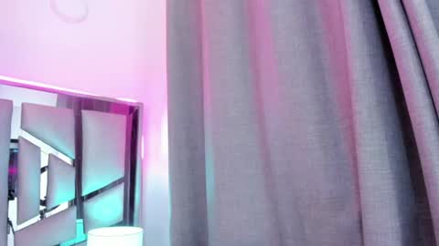 Snapshot of _valeria_saenz_ chatting on 07.26.26 _valeria_saenz_ online show from 07.26.26