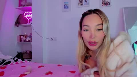 Snapshot of _viioletweekend_ chatting on 01.07.26 online show from 01.07.26