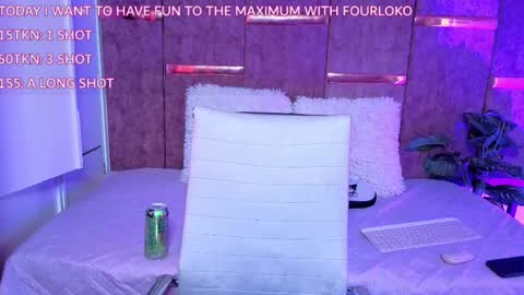 Snapshot of _viollettenoir_ chatting on 11.11.25 online show from 11.11.25