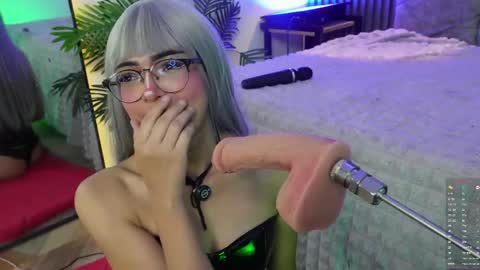   online show from 05.12.26