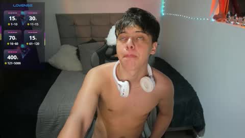 Snapshot of _walker007 chatting on 11.29.25 Aron Walker online show from 11.29.25