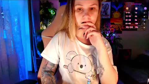 Snapshot of _witch__ chatting on 08.02.26 Enni online show from 08.02.26