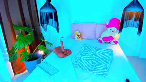 Snapshot of _xynara_owo chatting on 06.17.26 Xynara online show from 06.17.26