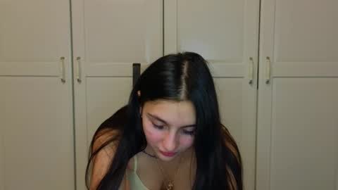 Snapshot of _your_love chatting on 11.26.25 Niki online show from 11.26.25