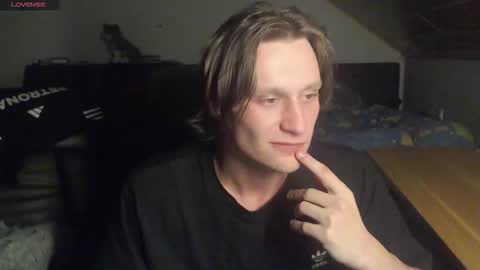Snapshot of _yourcuteboy_ chatting on 10.02.25 _yourcuteboy_ online show from 10.02.25