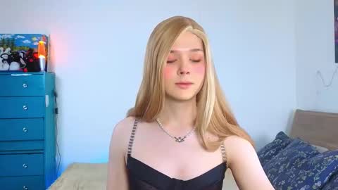 LITTLE FOX online show from 09.29.25