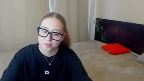 Snapshot of _yourhotangel_ chatting on 07.07.26 Eva online show from 07.07.26
