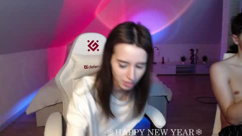 Snapshot of _yummybabes_ chatting on 01.18.25 Nicole Thomas Dave online show from 01.18.25